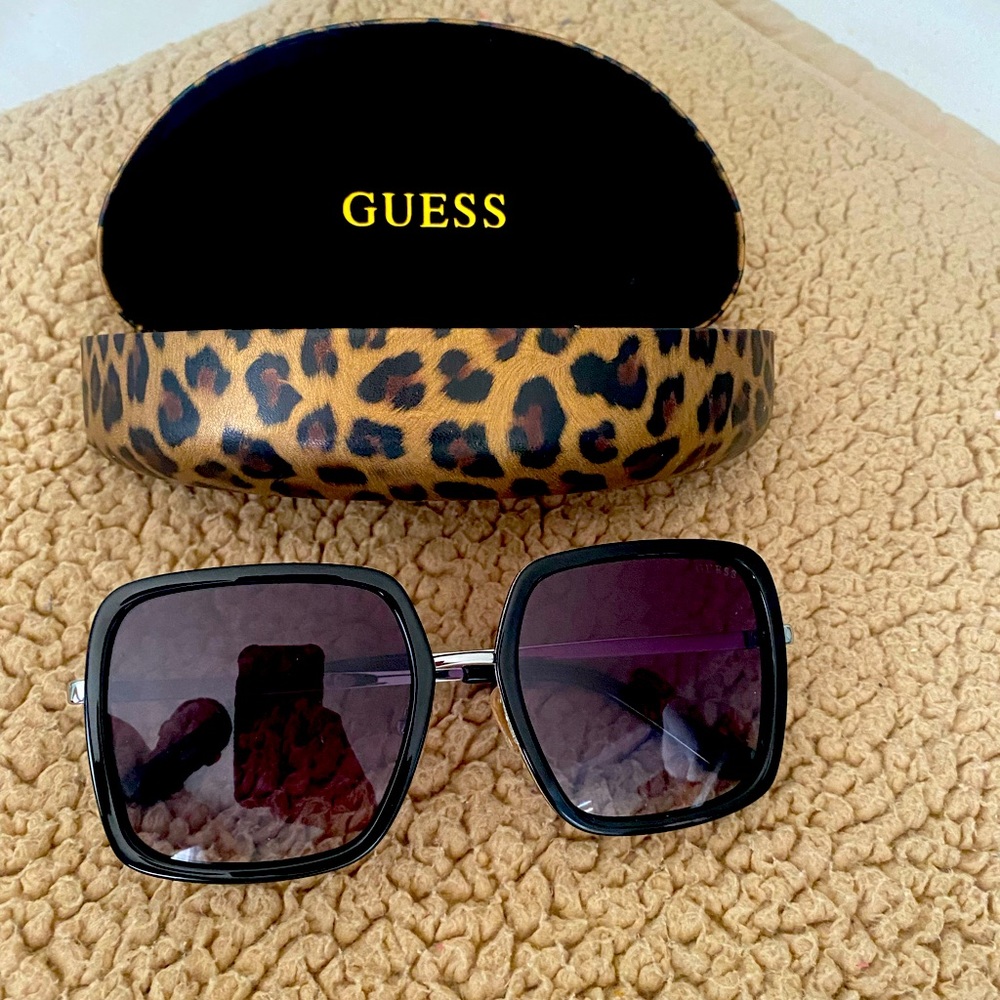 Guess Sunglasses LIKE NEW
